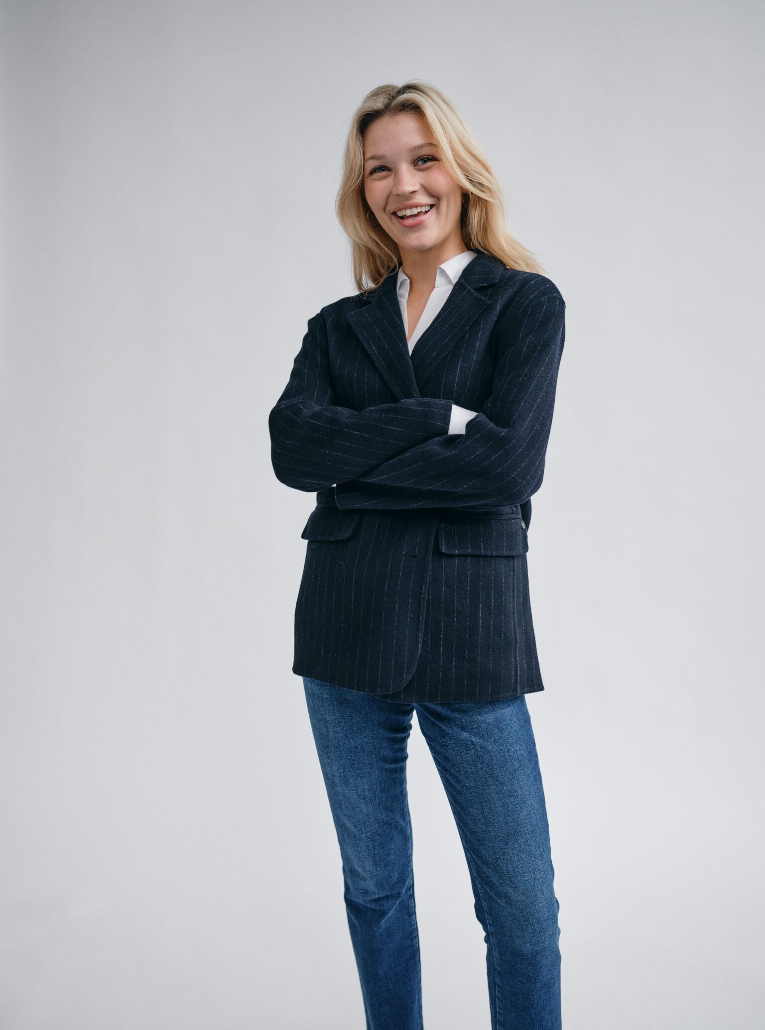 Modelshot / Salute Navy / Detail